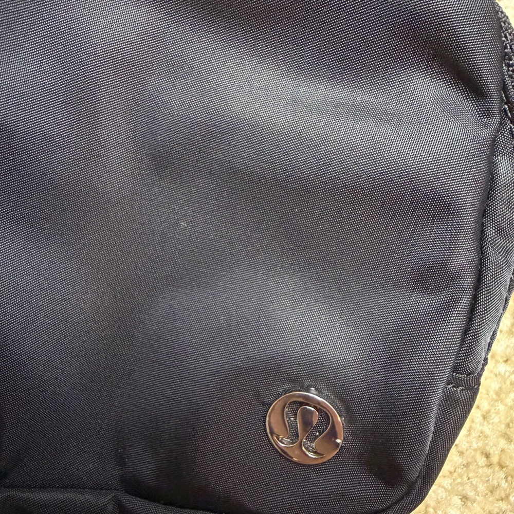 lululemon Black Belt Bag - Picture 5 of 6